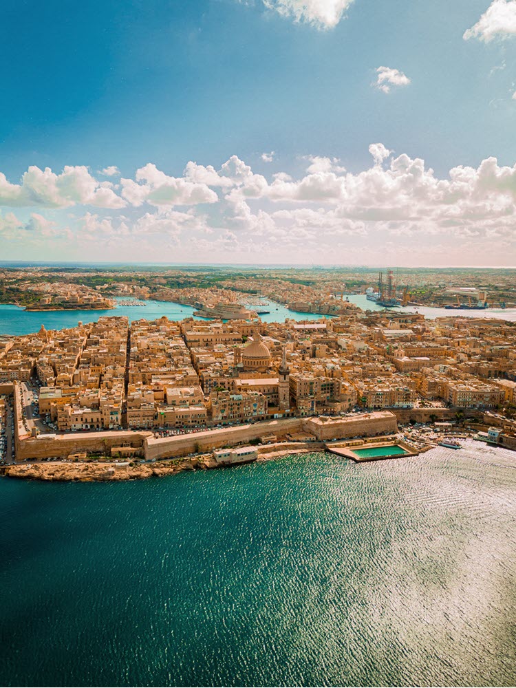 Live the Mediterranean summer